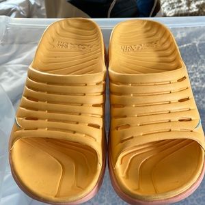 Hoka recovery slides